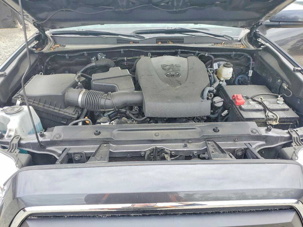 2022 Toyota Tacoma SR5 V6