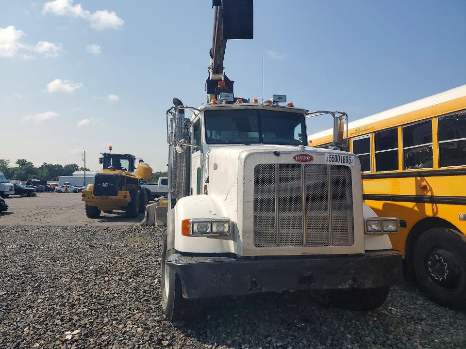 2012 Peterbilt 365 Hydrovac Truck
