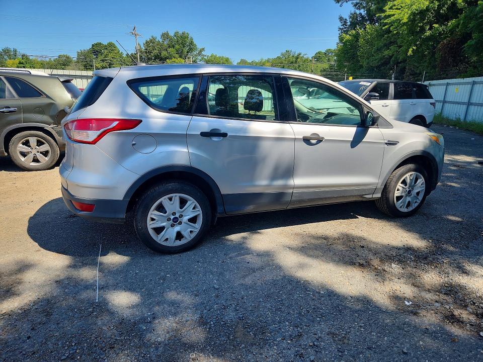 2016 Ford Escape s