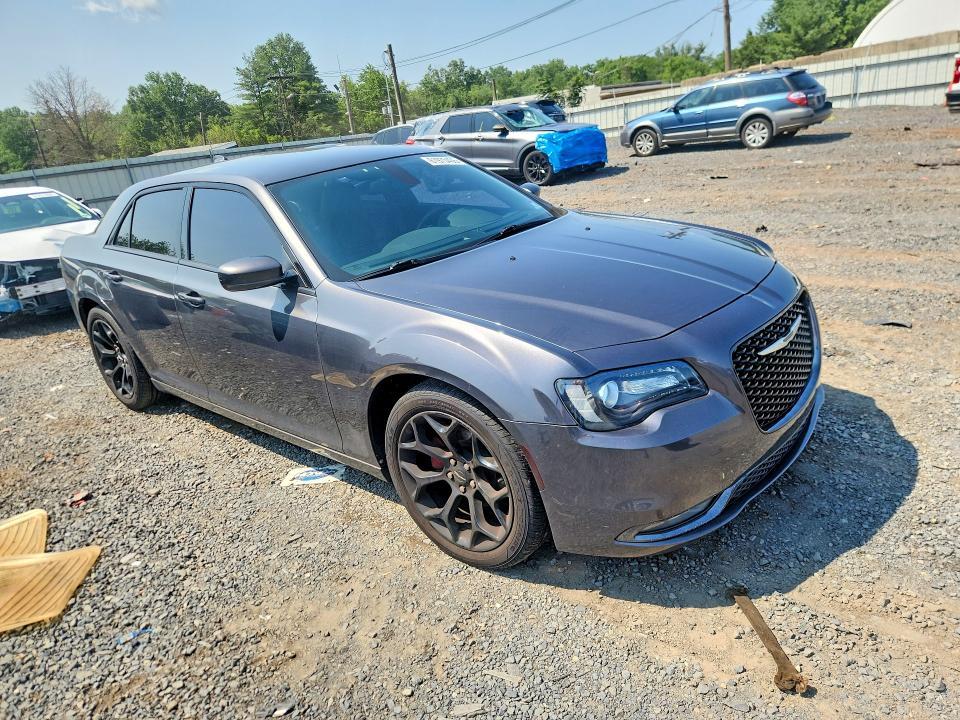 2015 Chrysler 300 s