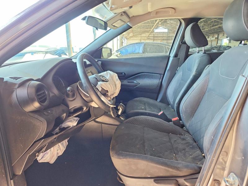 2019 Nissan Kicks s
