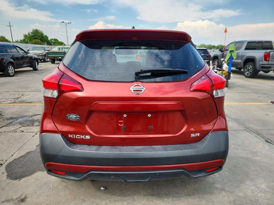 2019 Nissan Kicks sr