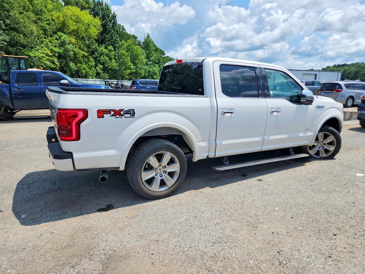 2015 Ford 18FT BED