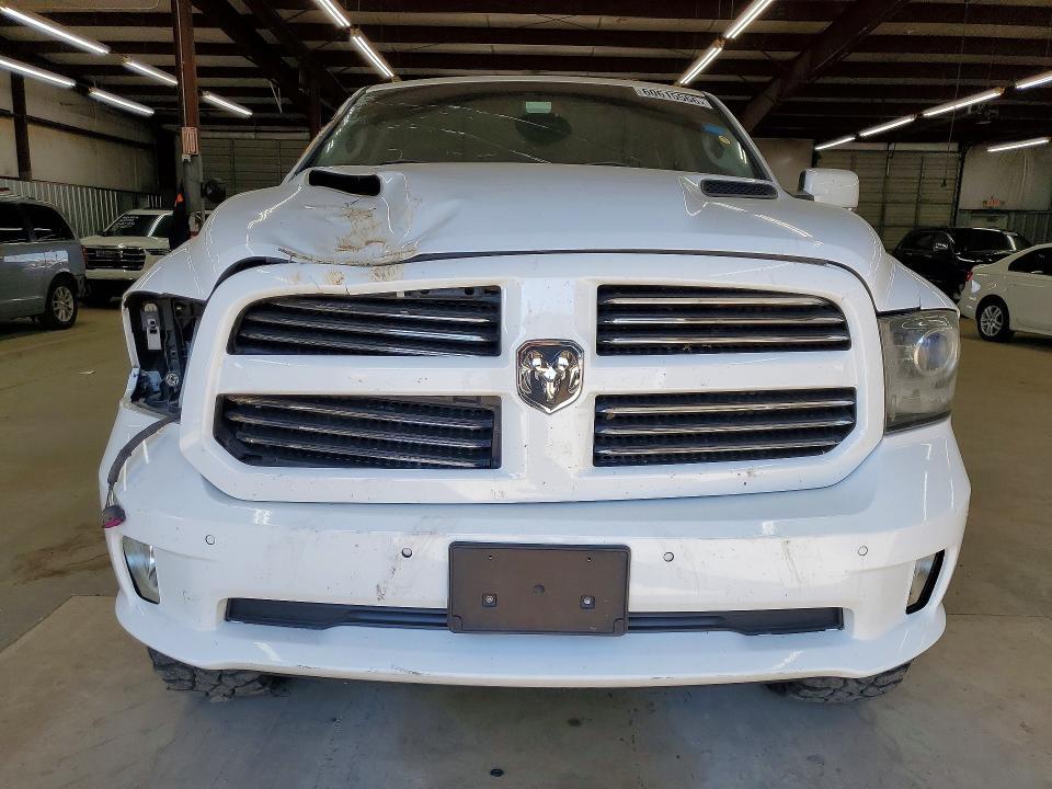 2015 Dodge RAM 1500 Sport