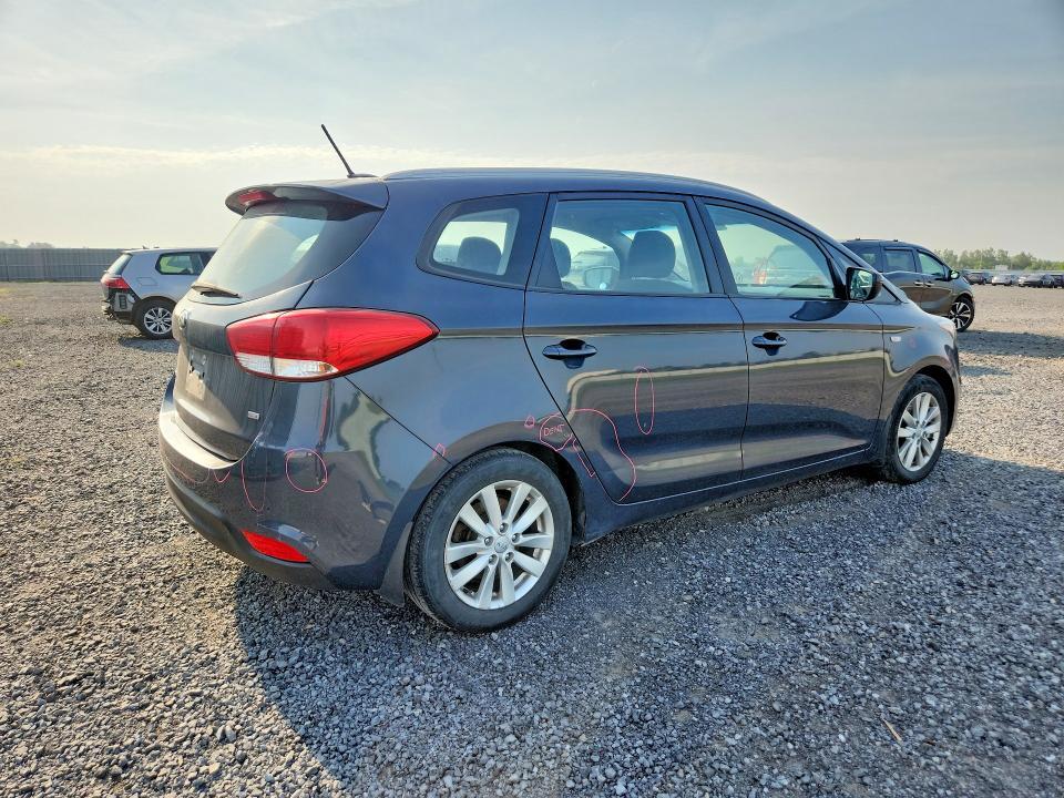 2016 KIA Rondo