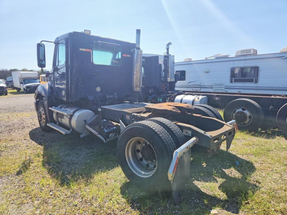 2006 Freightliner Columbia 120 Semi Truck