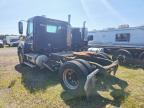 2006 Freightliner Columbia 120 Semi Truck