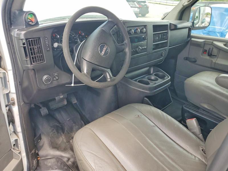 2011 GMC Savana Cutaway G3500