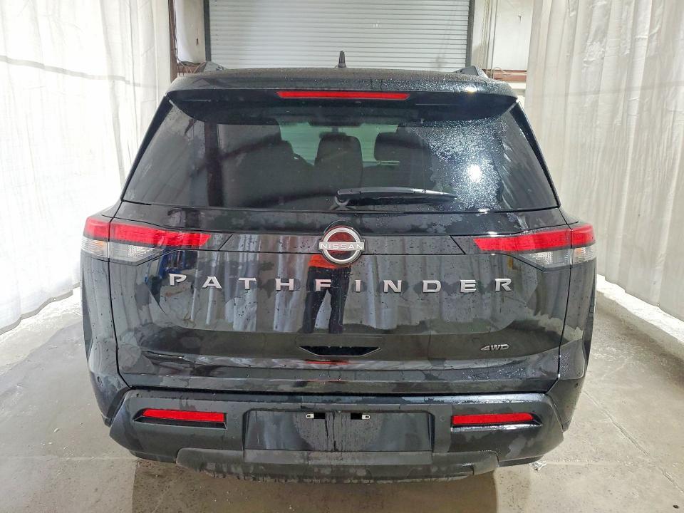 2026 Nissan Pathfinder sv