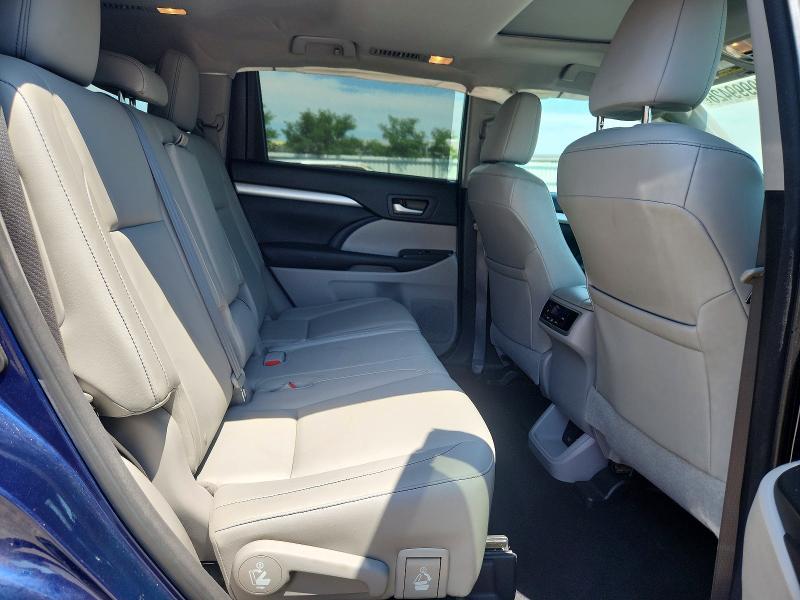 2016 Toyota Highlander xle