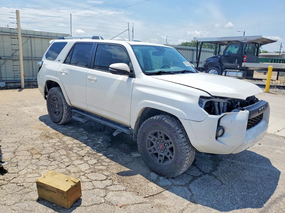 2019 Toyota 4runner SR5