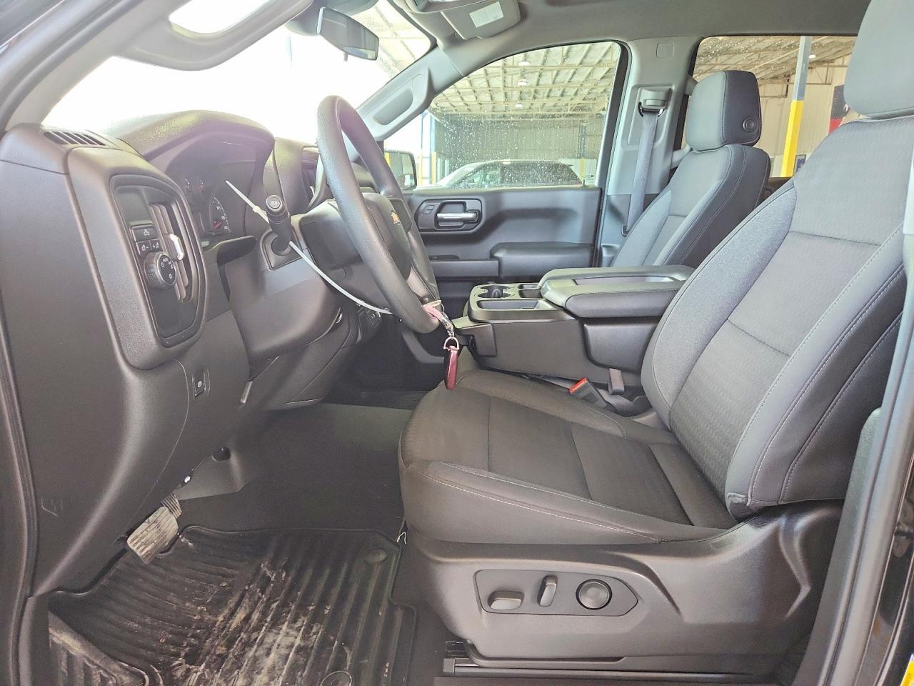 2024 Chevrolet Silverado C1500 Custom