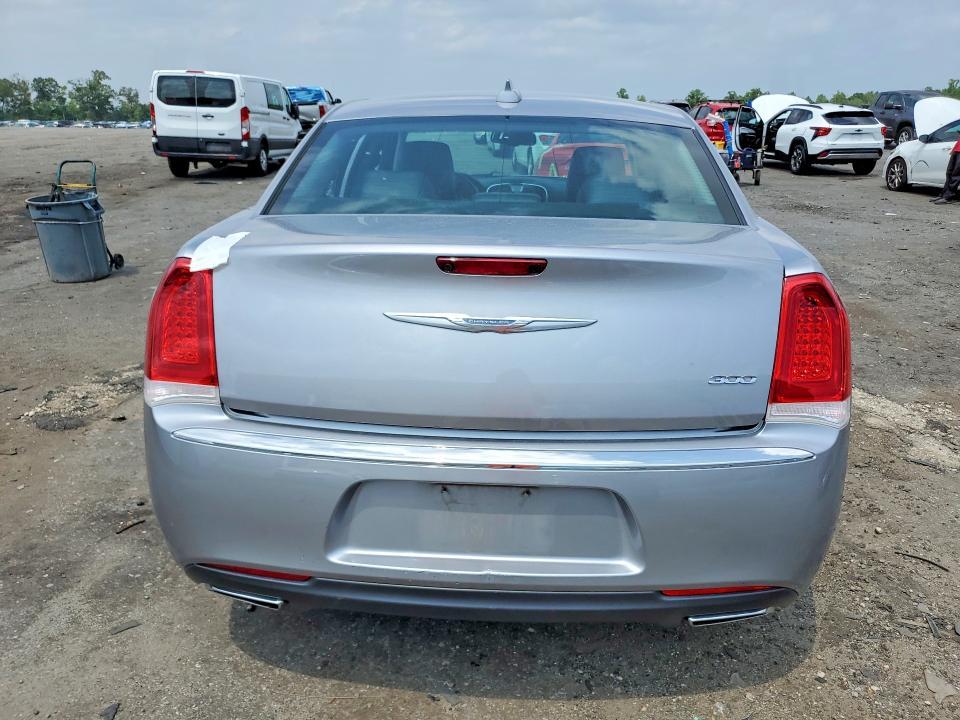 2015 Chrysler 300 Limited