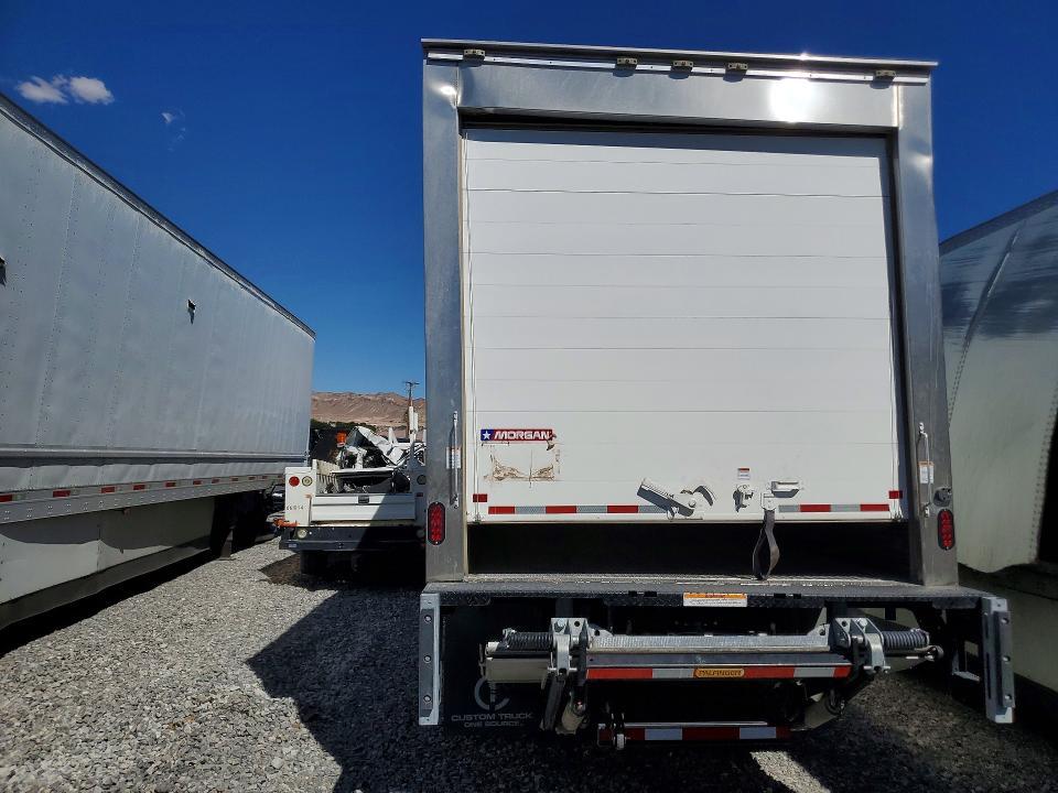 2023 Isuzu FTR Refrigerated BOX Truck