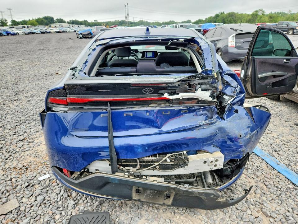 2023 Toyota Prius le