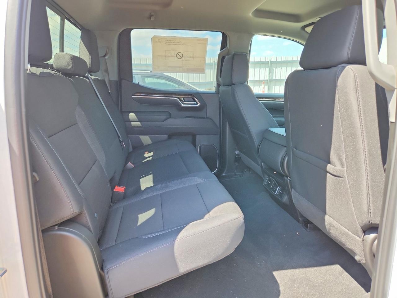 2026 GMC Sierra K1500 SLE
