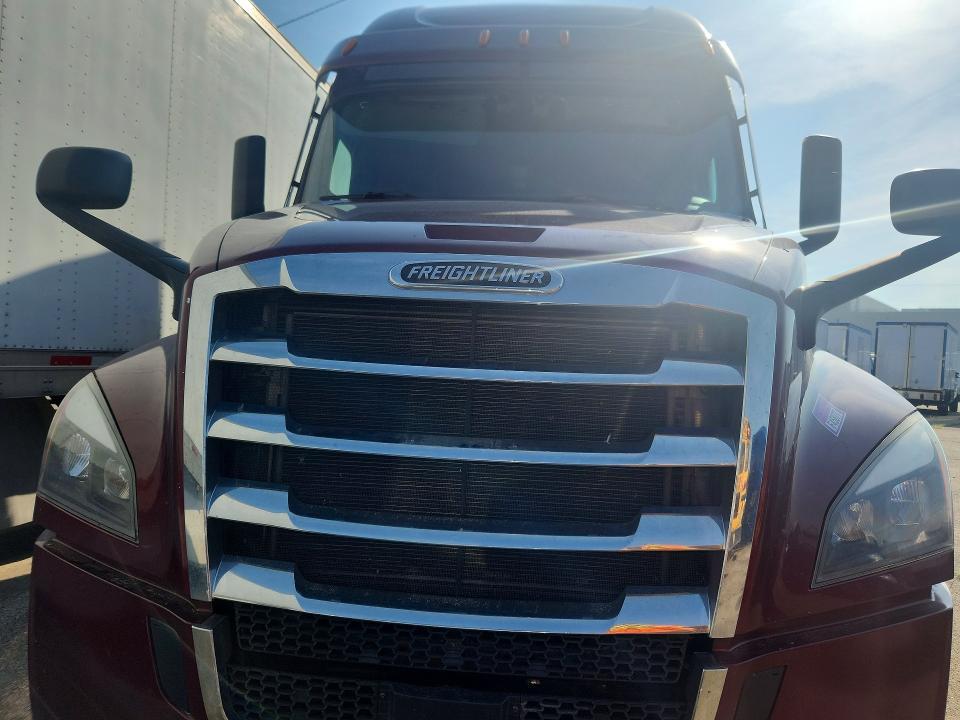 2021 Freightliner Cascadia 126 Semi Truck