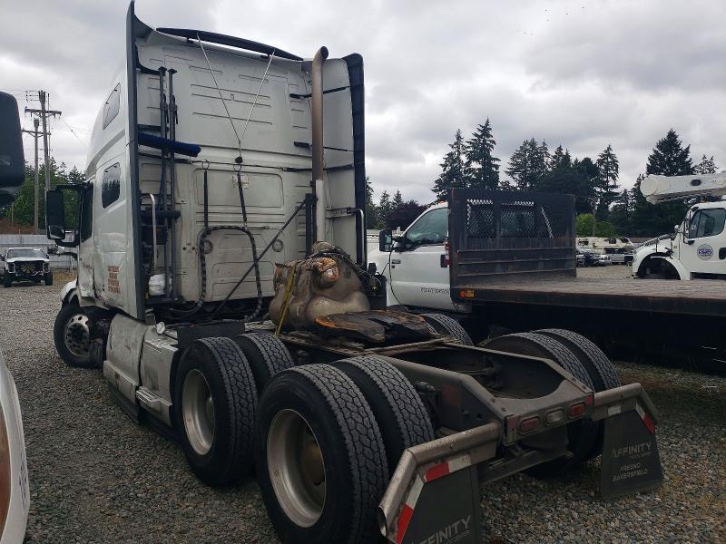 2022 Volvo VNL Semi Truck