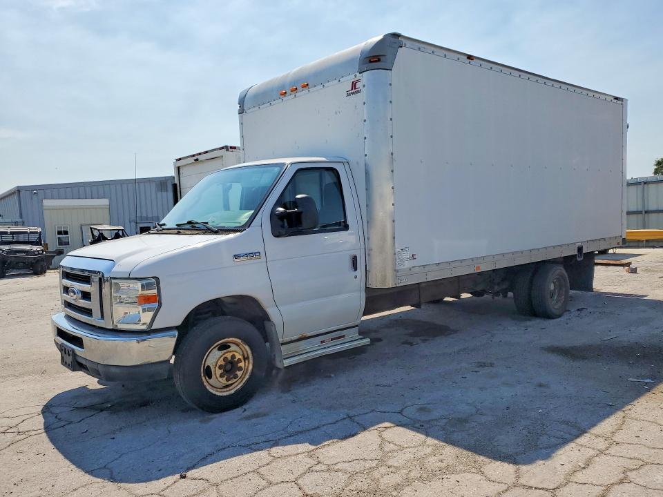 2014 Ford Econoline E450 Super Duty Cutaway van