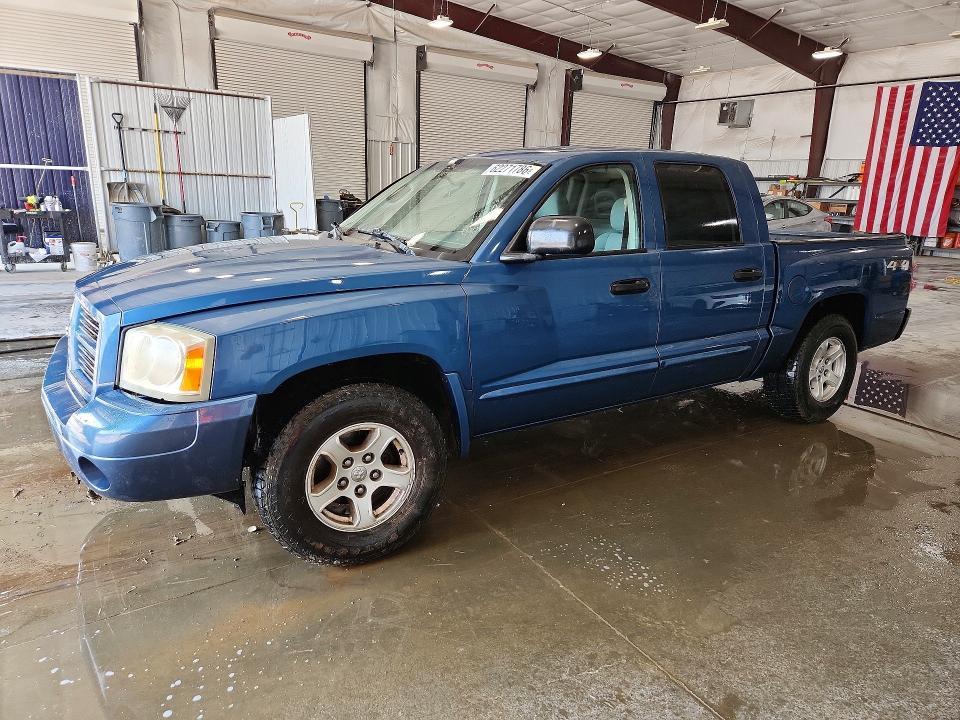 2005 Dodge Dakota Quad SLT