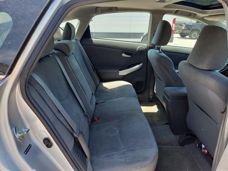 2010 Toyota Prius iii