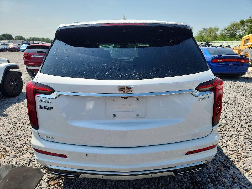 2023 Cadillac XT6 Luxury