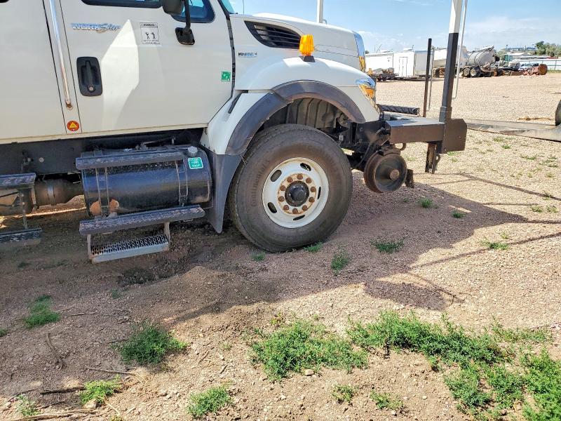 2010 International 7500 Crane Truck