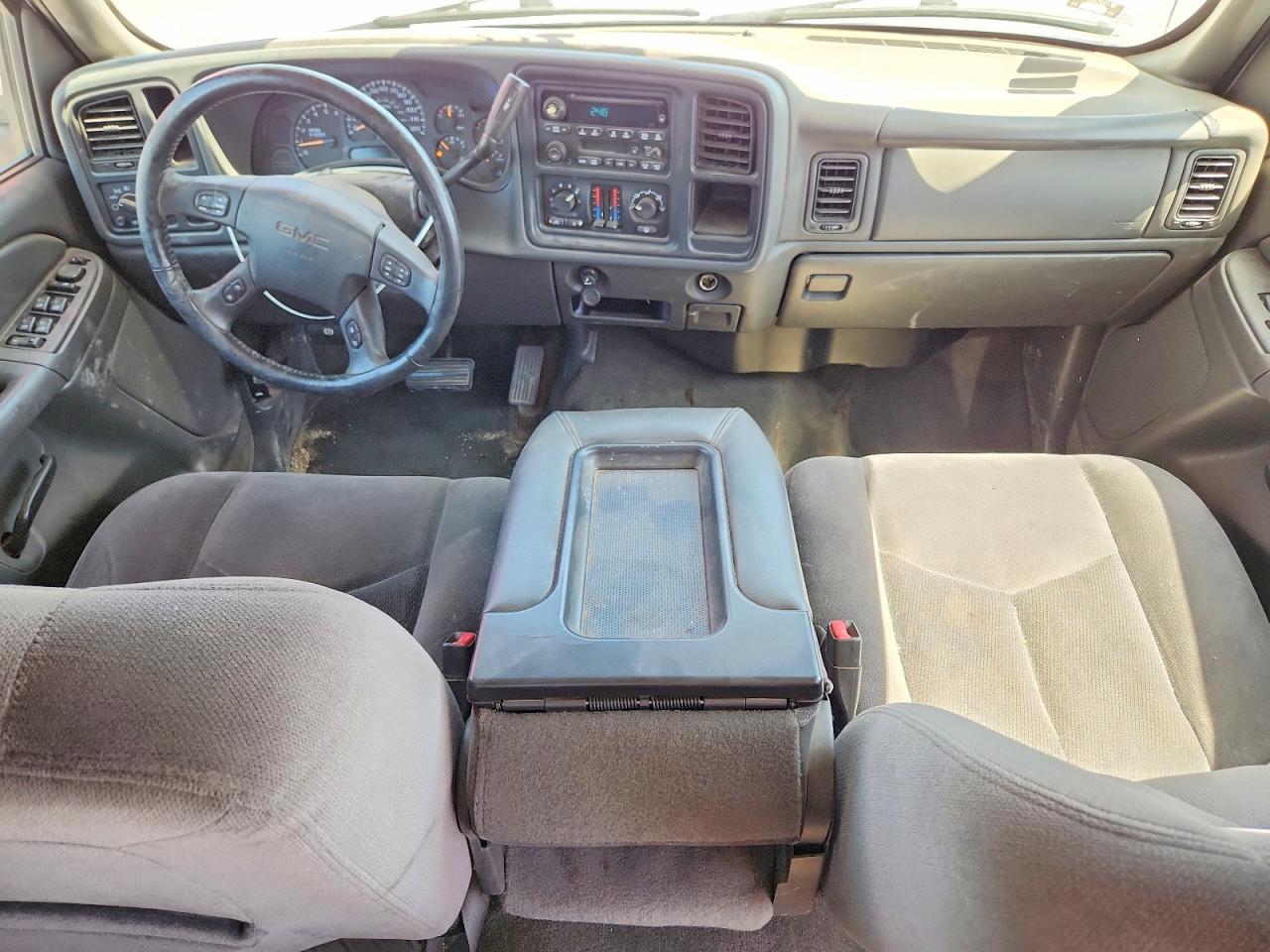 2005 GMC New Sierra C1500