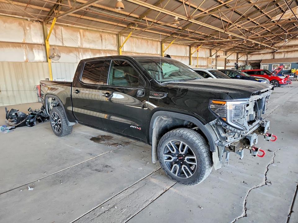 2023 GMC Sierra K1500 AT4