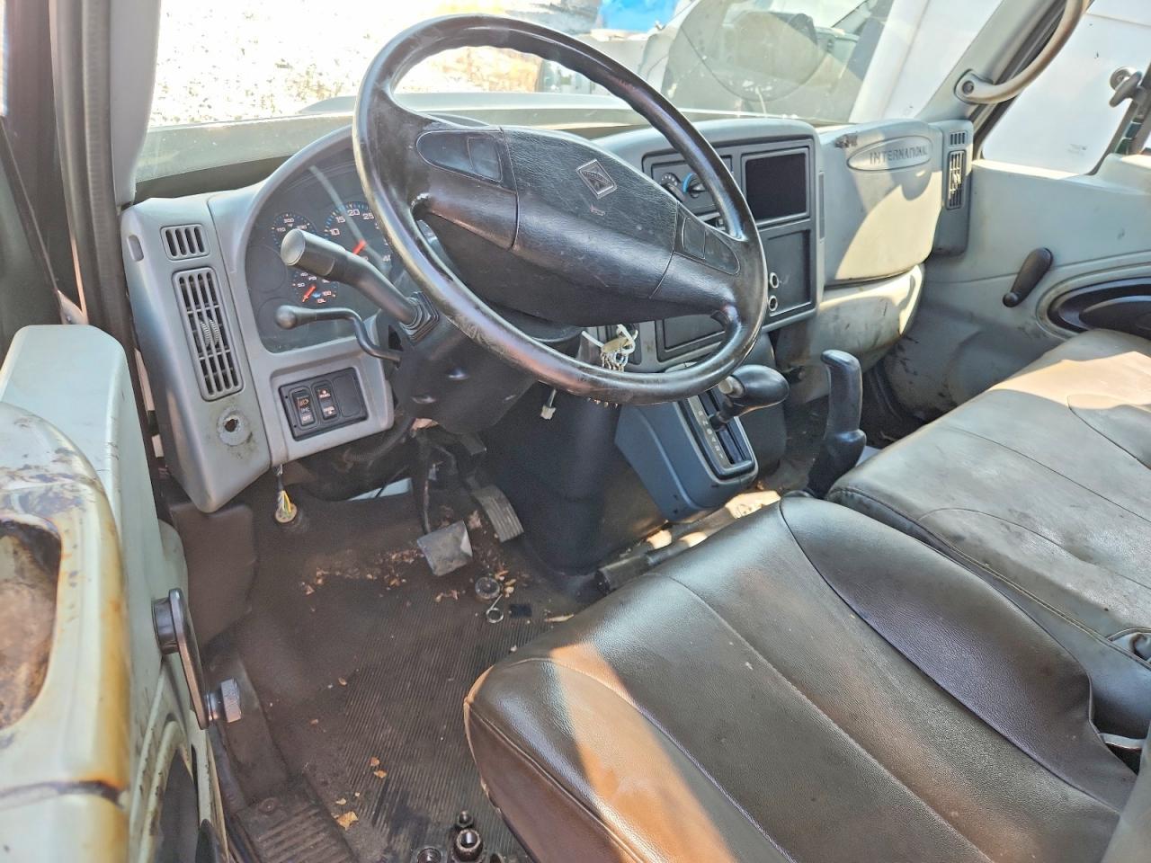 2004 International 4000 4300