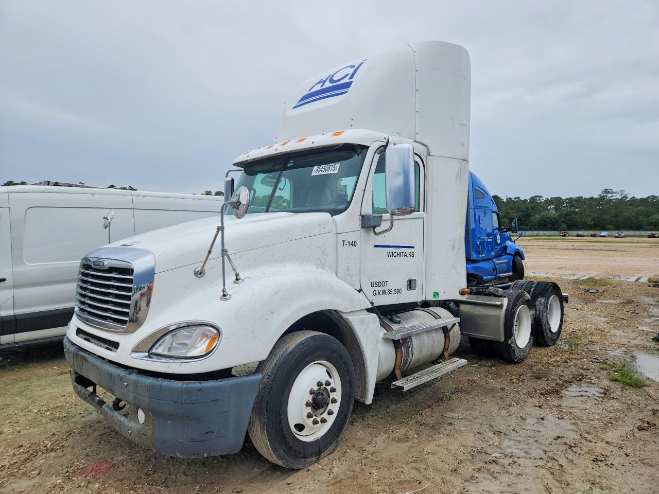 2018 Freightliner Columbia Semi Truck