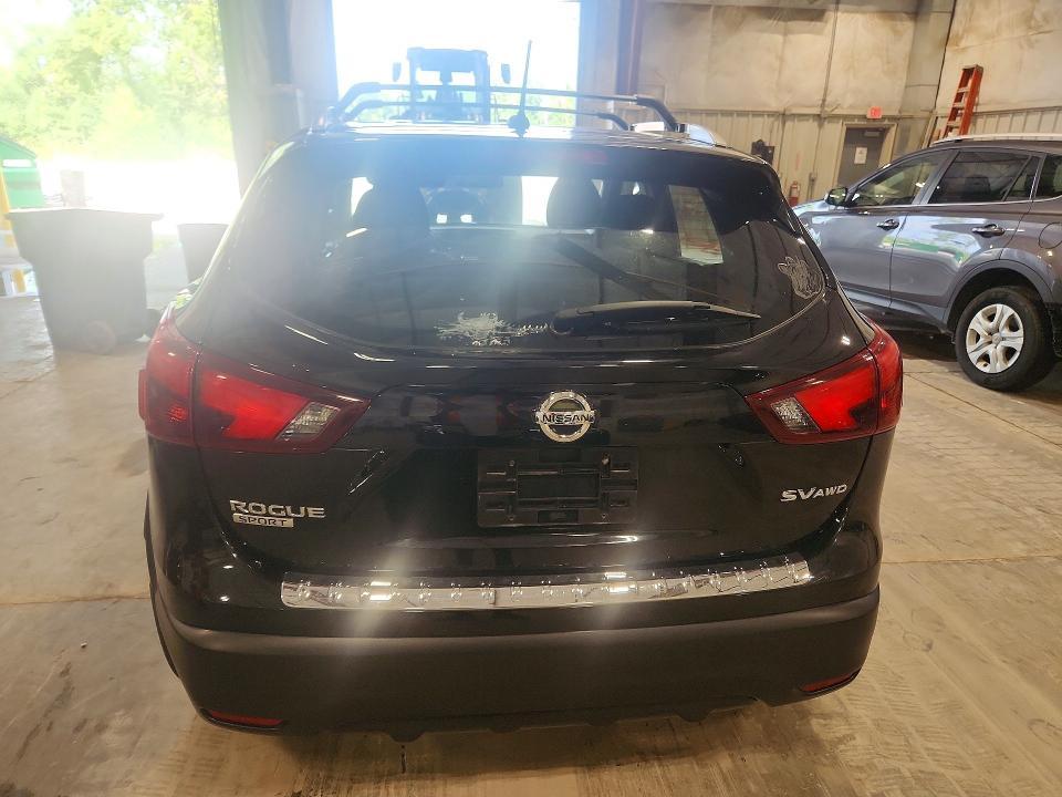 2017 Nissan Rogue Sport sv