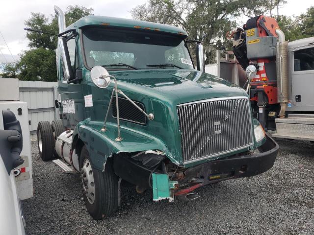 2001 Volvo VN VNM