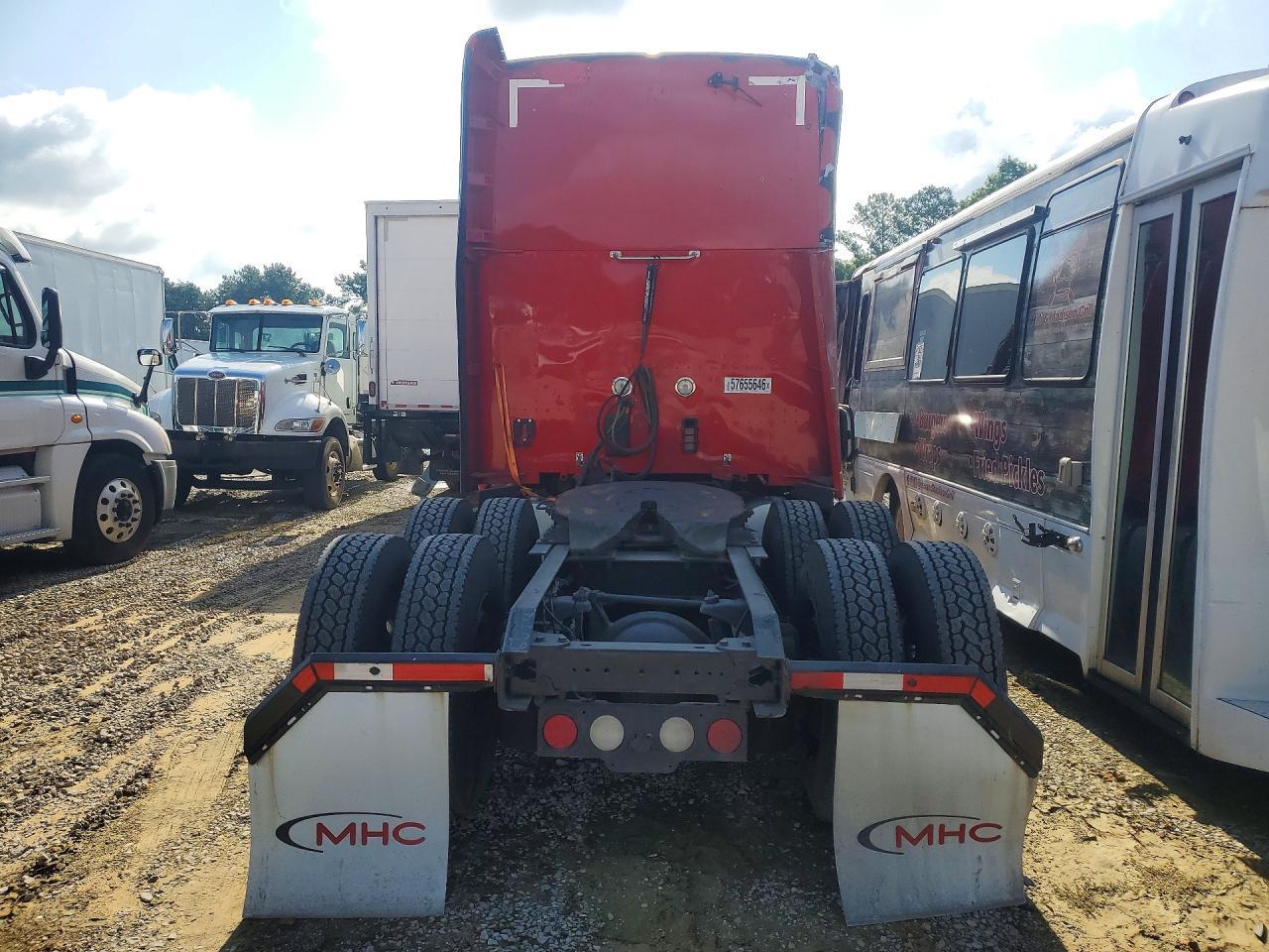 2019 Kenworth Construction T680