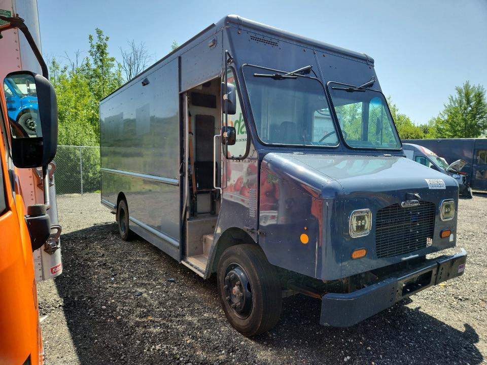 2021 Freightliner MT45G Chassis Delivery Truck