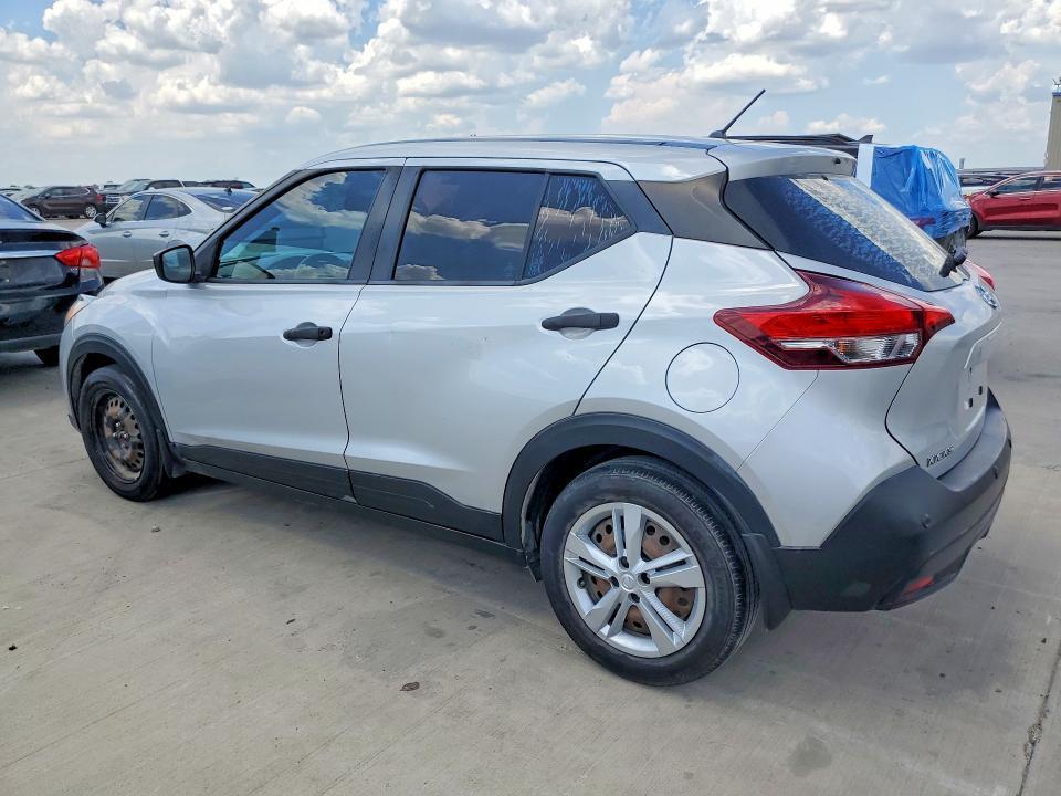 2020 Nissan Kicks s