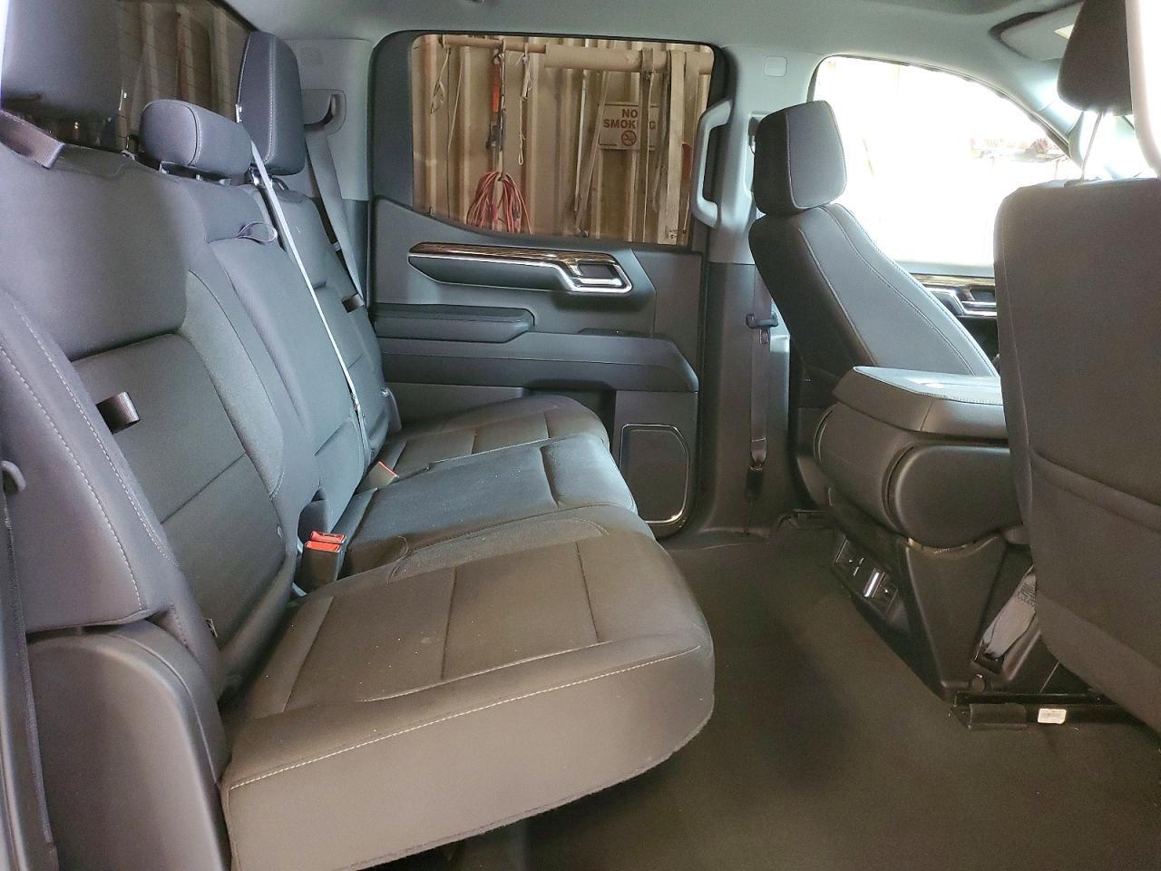 2024 GMC Sierra K1500 Elevation