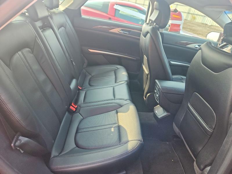 2016 Lincoln MKZ