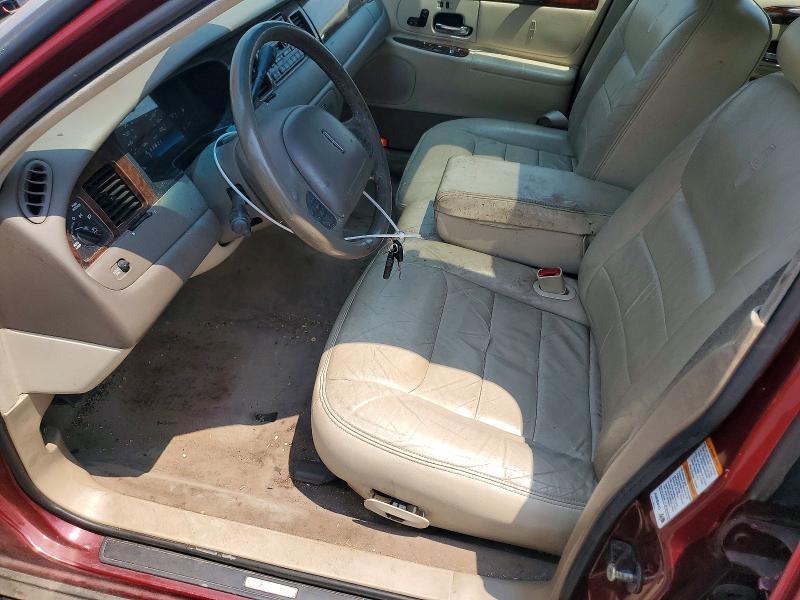 1999 Lincoln Town car Signature