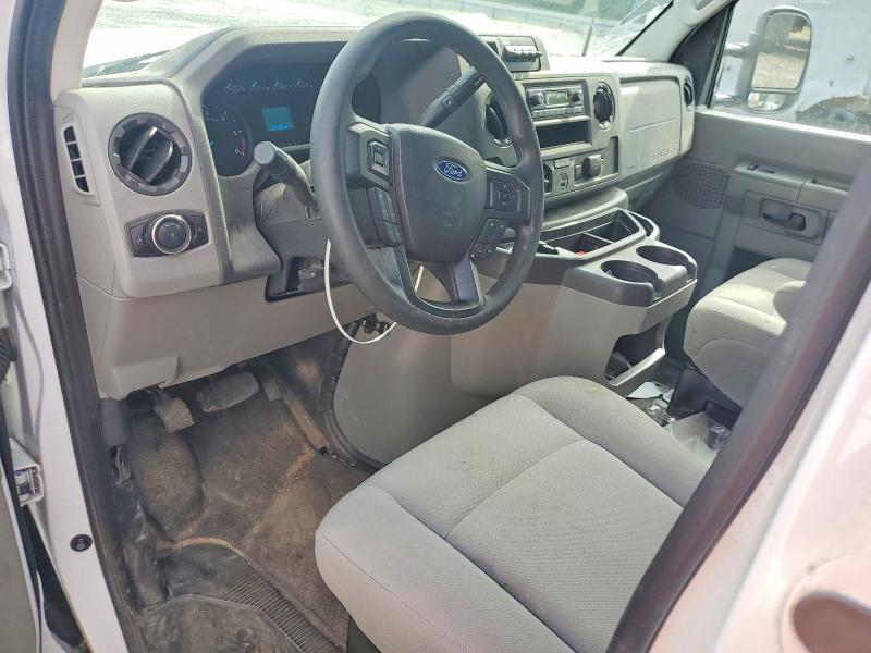 2025 Ford Econoline E350 Super Duty Cutaway Van