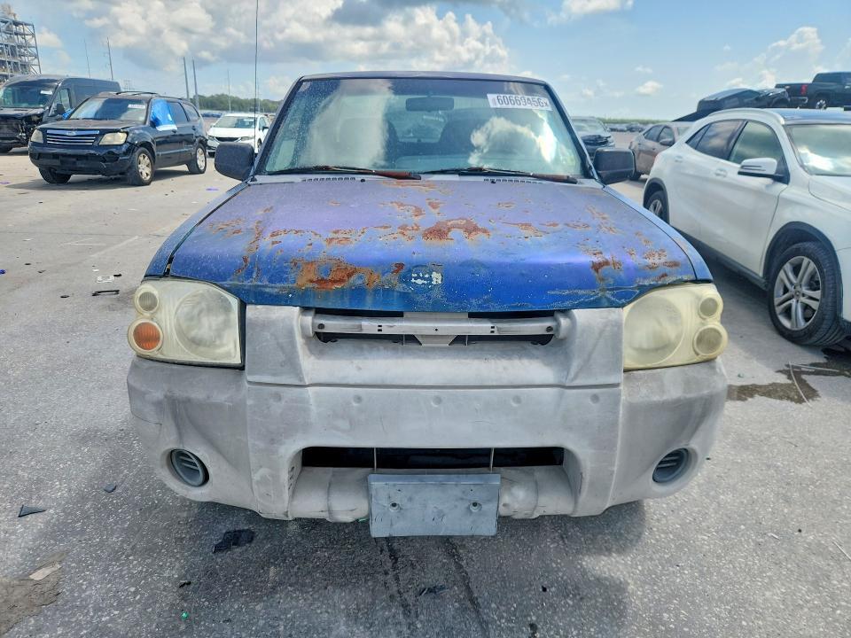 2001 Nissan Frontier XE