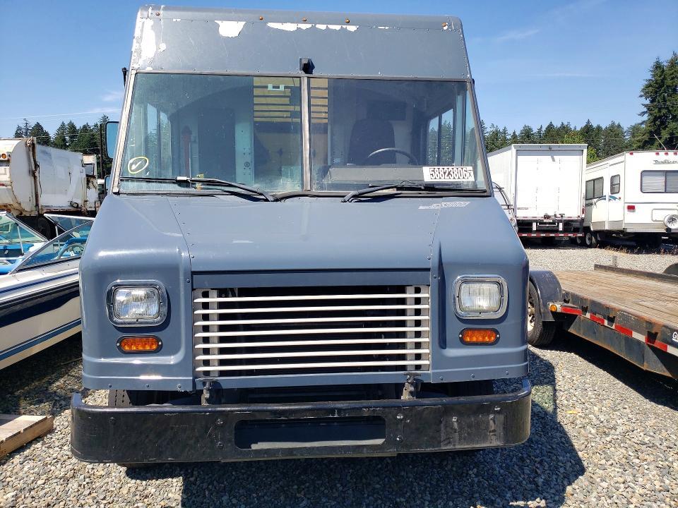 2021 Freightliner MT45G Chassis Delivery Truck