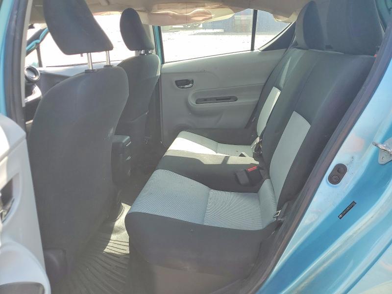 2014 Toyota Prius c two