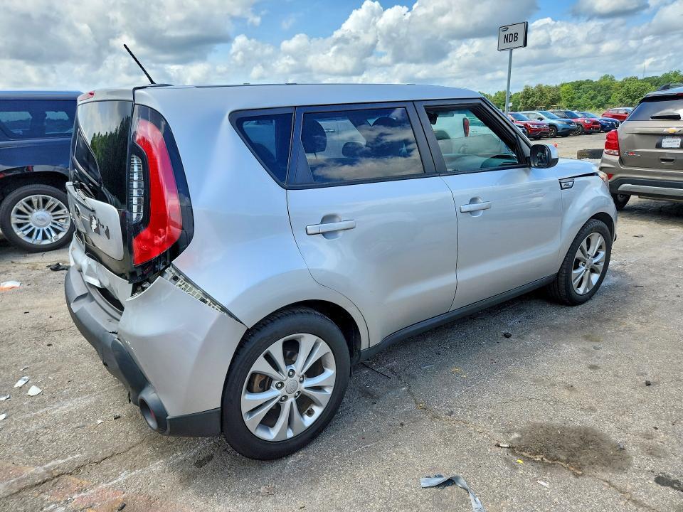 2015 KIA Soul +