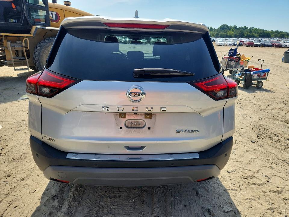 2021 Nissan Rogue sv