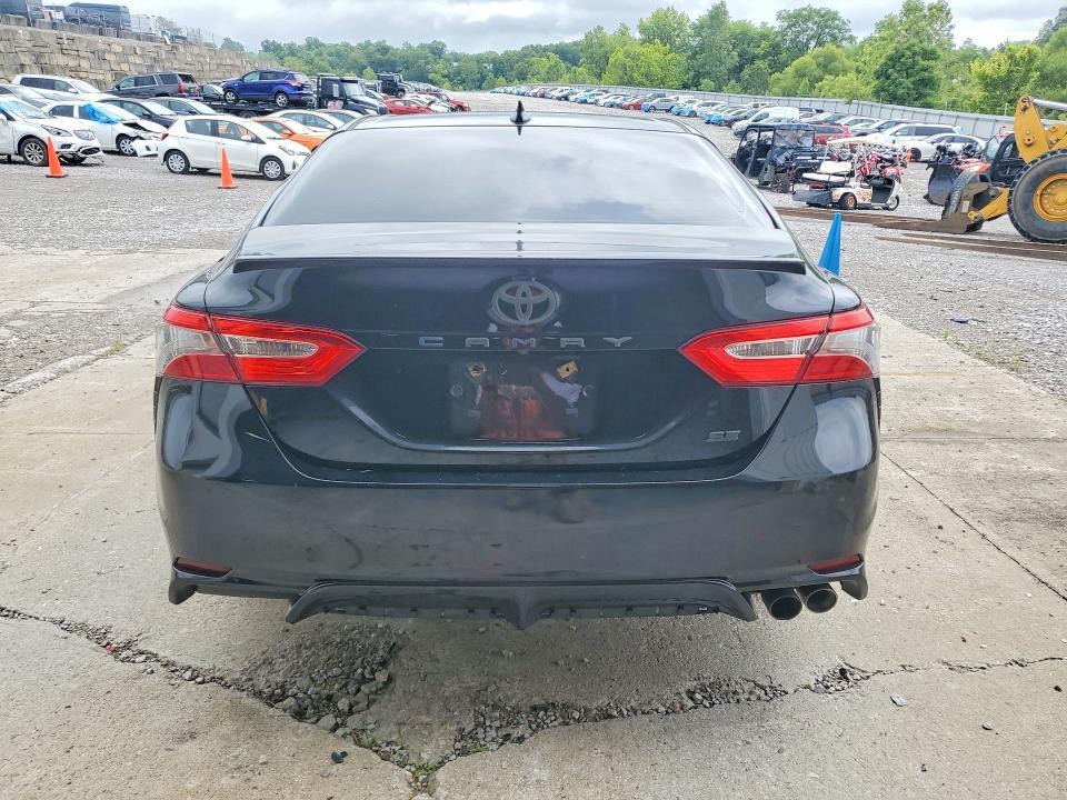 2019 Toyota Camry se