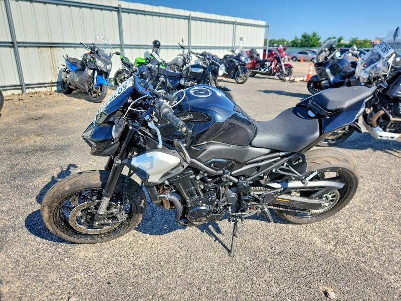 2025 Kawasaki ZR900 S