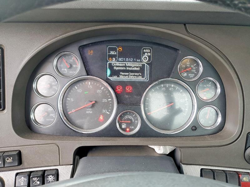 2016 Kenworth T680 Semi Truck