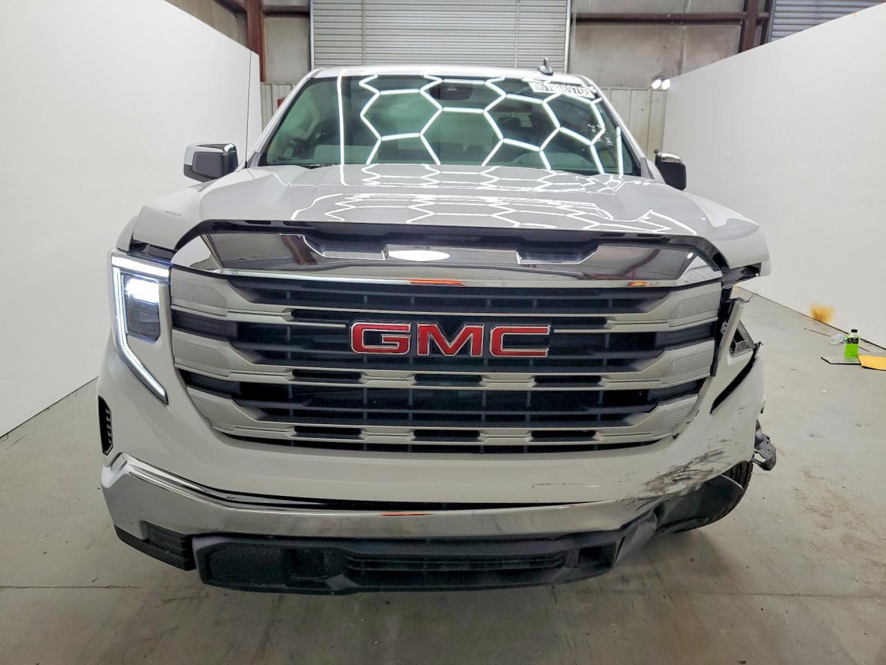 2026 GMC Sierra C1500 SLE