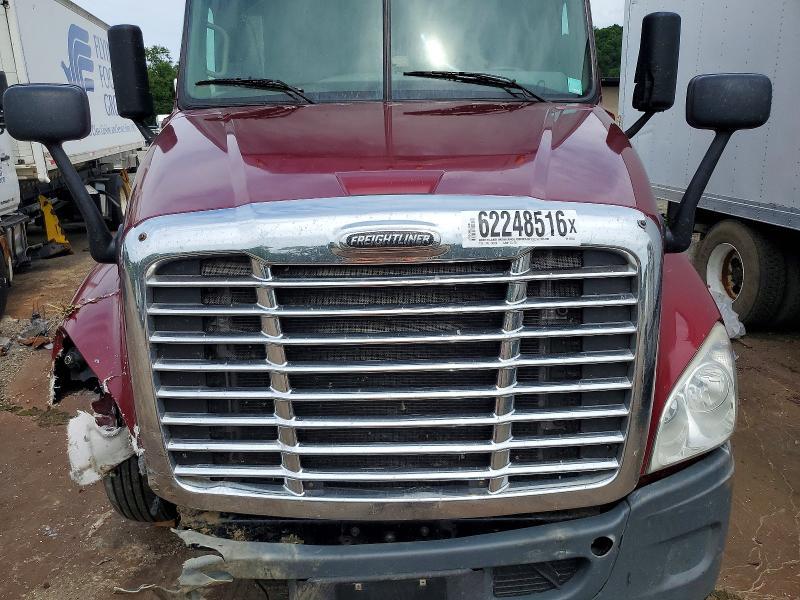 2014 Freightliner Cascadia 125